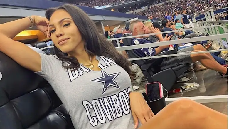 Ezekiel Elliot Girlfriend